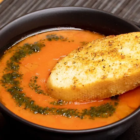 Focus Premium فندق